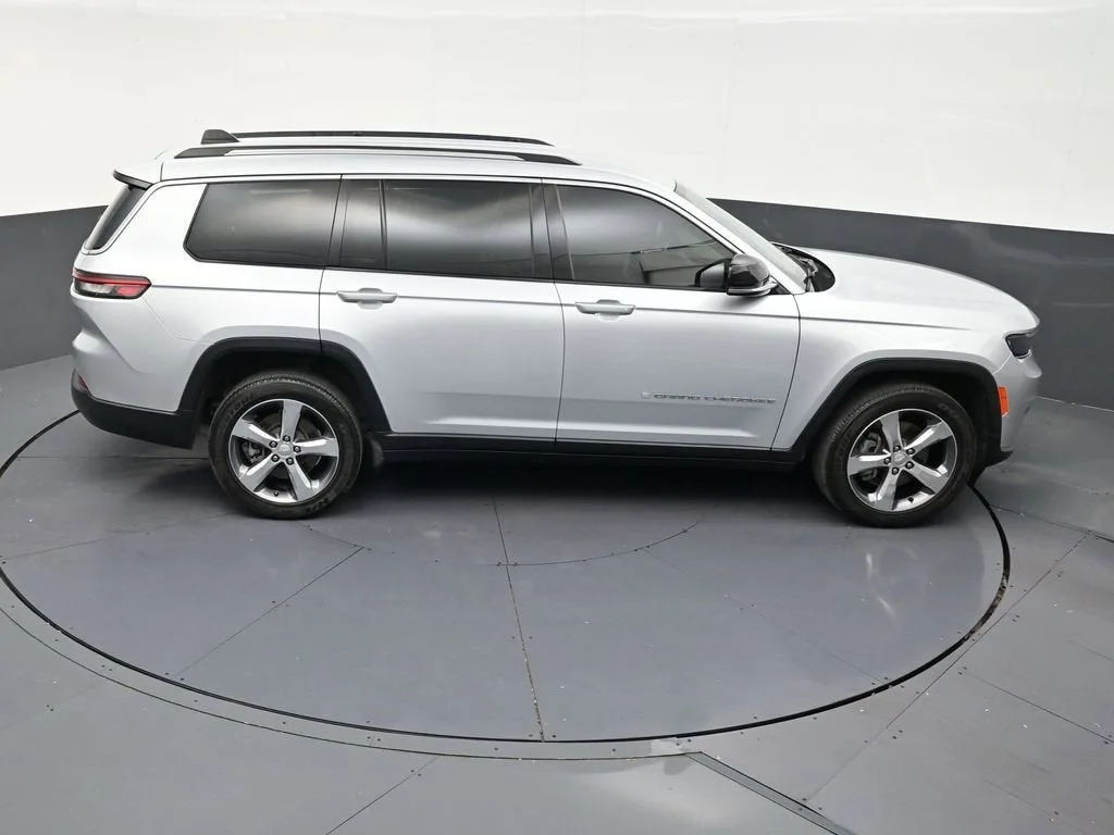 2021 Jeep Grand Cherokee L Limited 4x2 photo 18