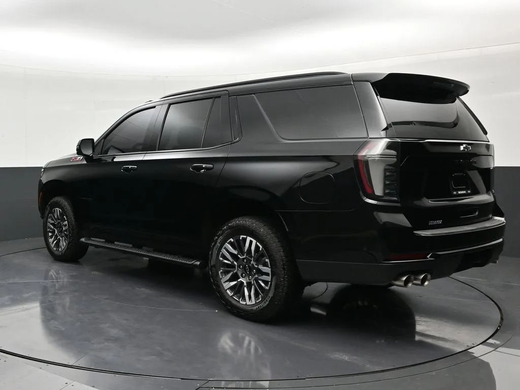 2026 Chevrolet Tahoe Z71 photo 3