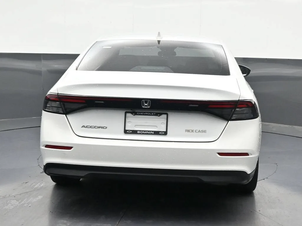 2024 Honda Accord Sedan LX photo 4