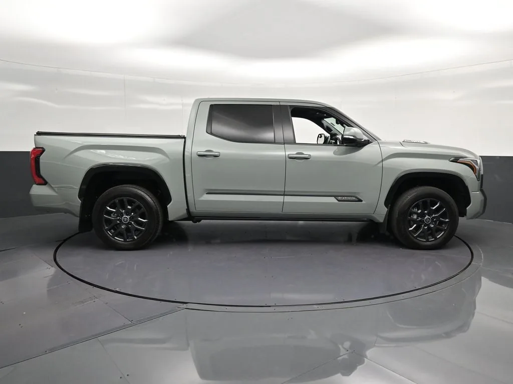 2024 Toyota Tundra Hybrid Platinum photo 4