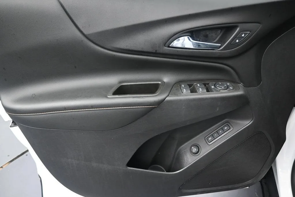 2020 Chevrolet Equinox Premier photo 11