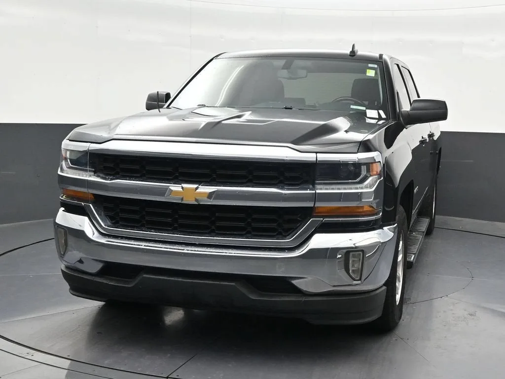 2017 Chevrolet Silverado 1500 LT photo 9