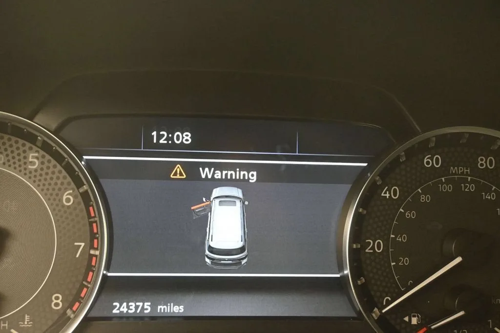 2023 Nissan Armada Platinum 2WD photo 10