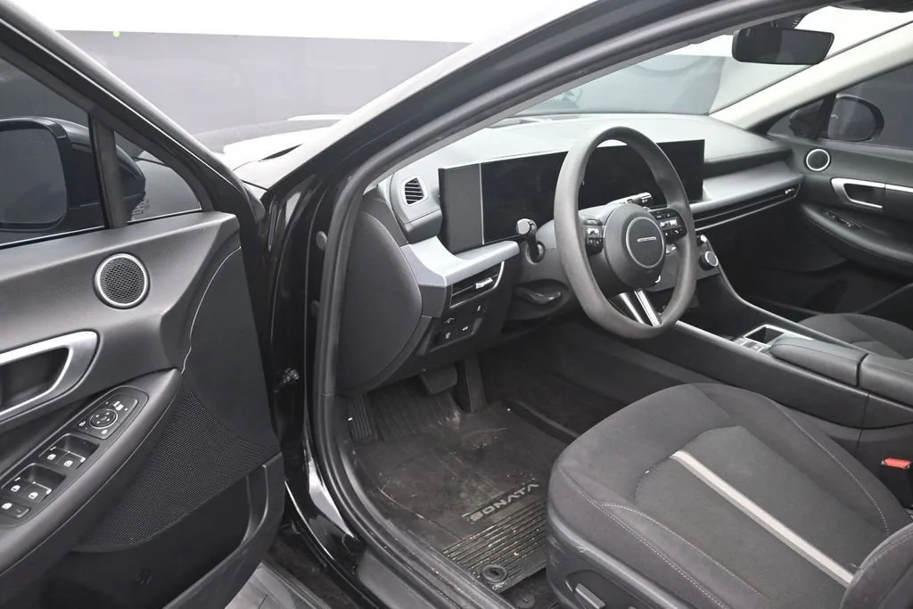 2024 Hyundai Sonata SEL photo 10