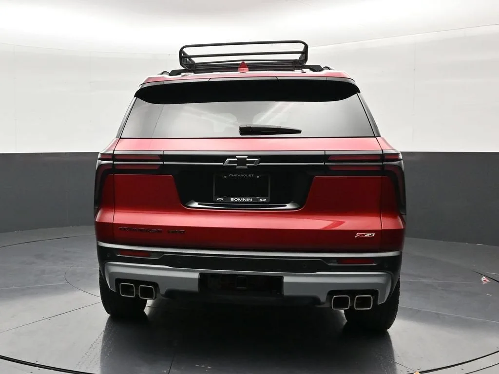 2024 Chevrolet Traverse Z71 photo 4
