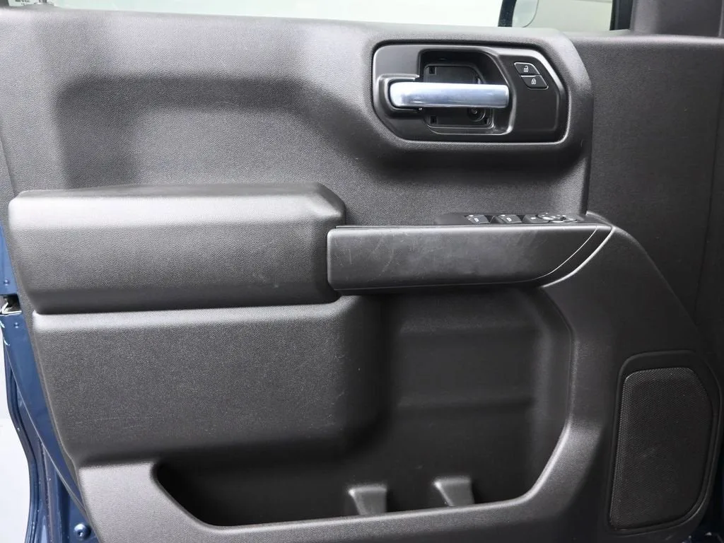2021 Chevrolet Silverado 1500 Custom Trail Boss photo 11
