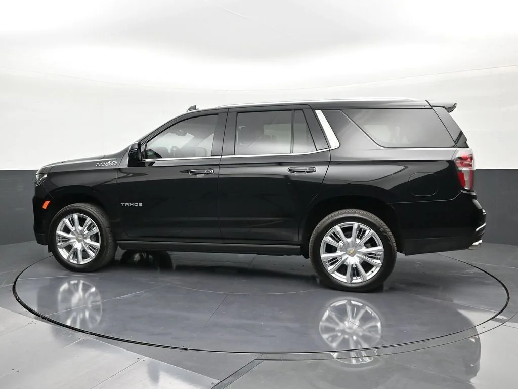 2024 Chevrolet Tahoe High Country photo 2