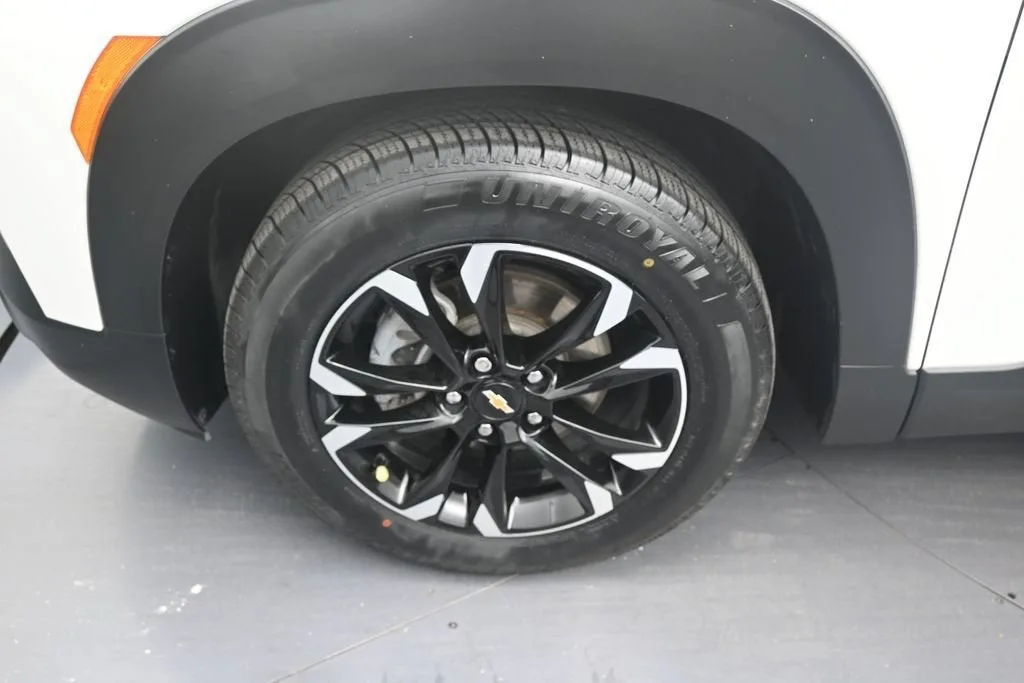 2021 Chevrolet Trailblazer LT photo 9