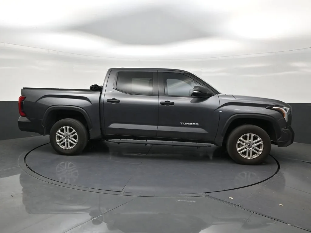 2024 Toyota Tundra SR5 photo 6