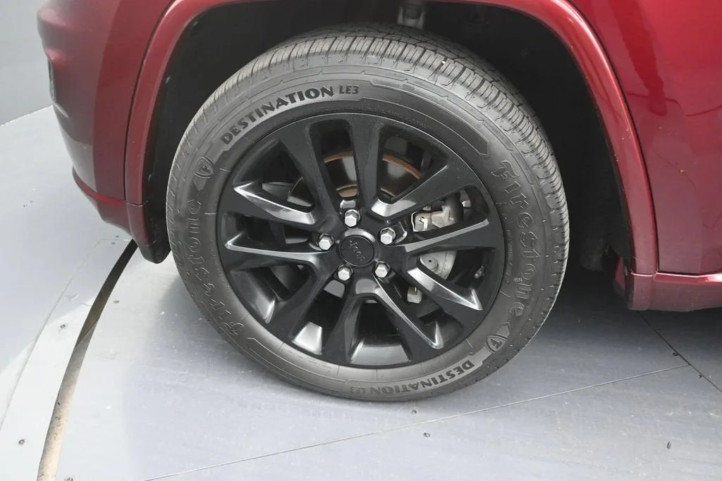 2020 Jeep Grand Cherokee Altitude 4x2 photo 9