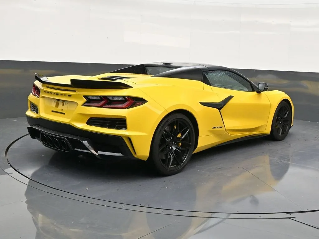 2026 Chevrolet Corvette Z06 1LZ photo 5