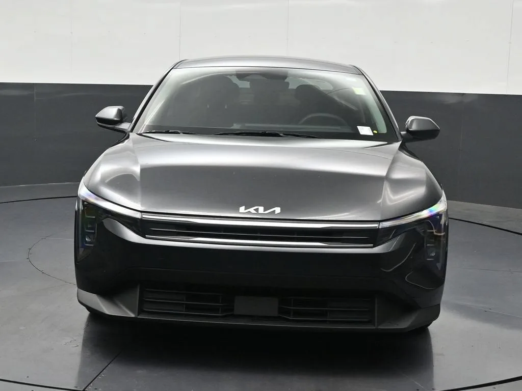 2025 Kia K4 LXS photo 9