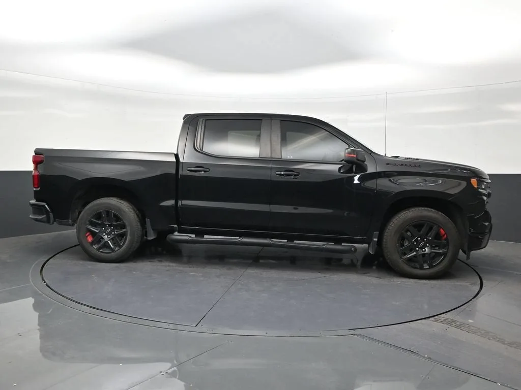 2023 Chevrolet Silverado 1500 RST photo 6
