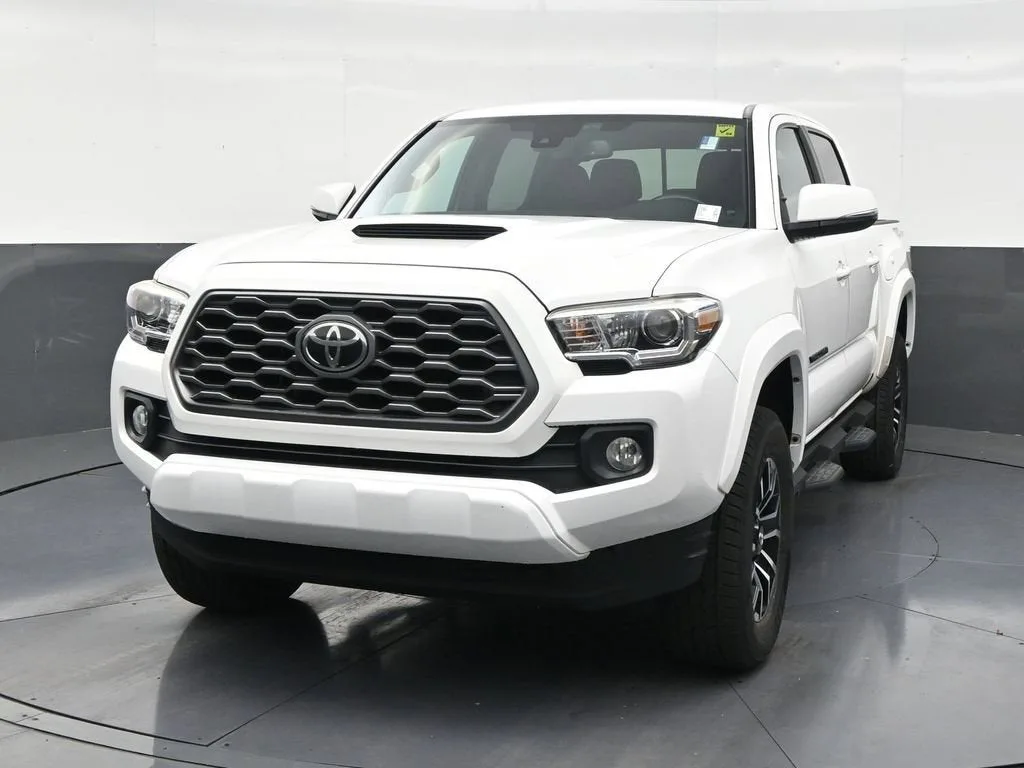 2020 Toyota Tacoma TRD Sport photo 8