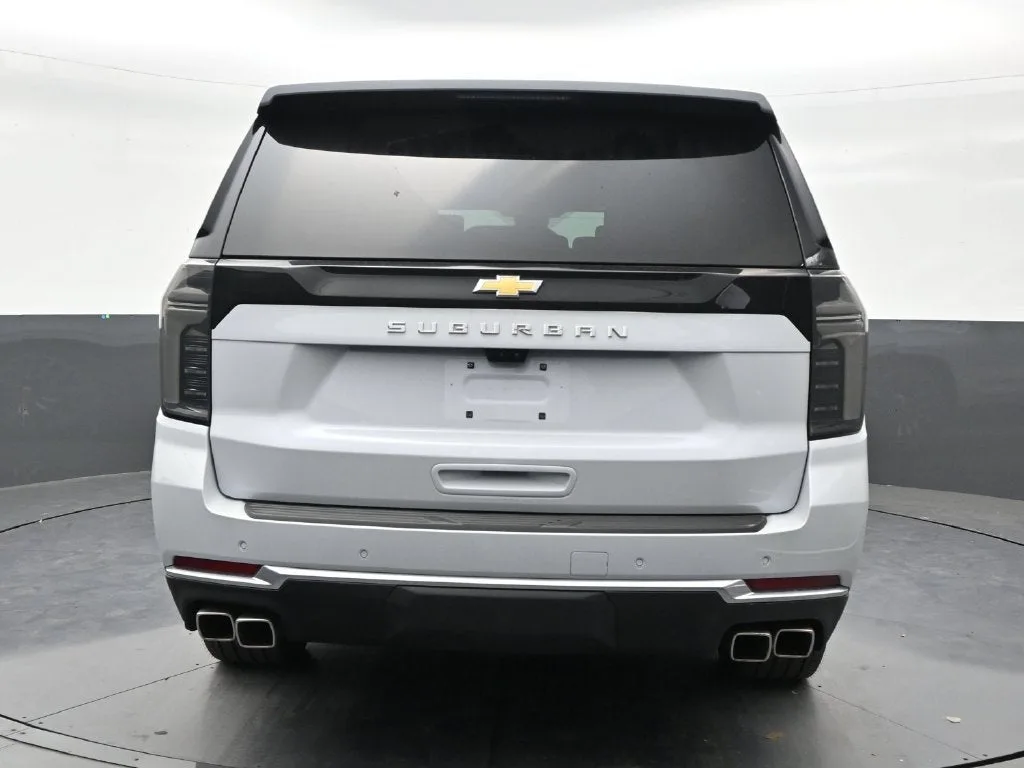 2026 Chevrolet Suburban High Country photo 6