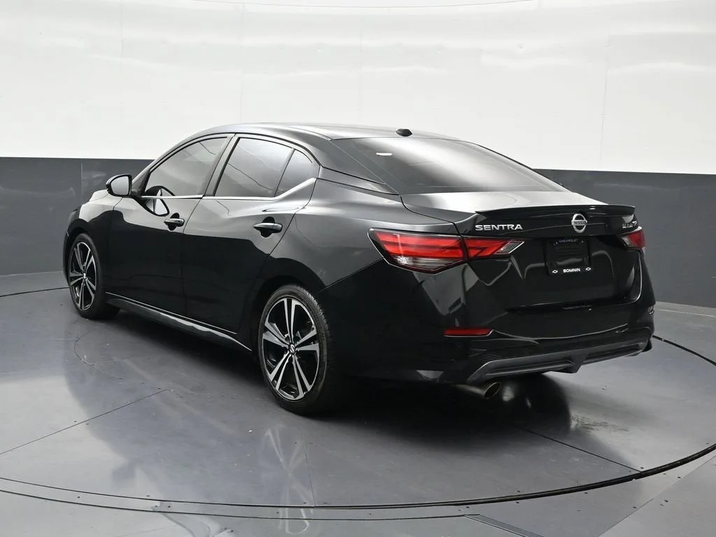 2022 Nissan Sentra SR Xtronic CVT photo 3