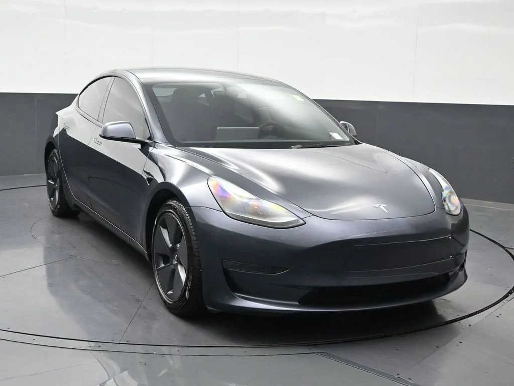2023 Tesla Model 3 Long Range photo 7
