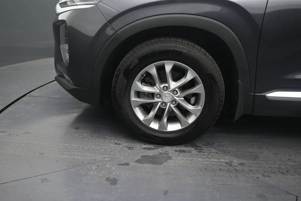 2020 Hyundai Santa Fe SEL photo 9