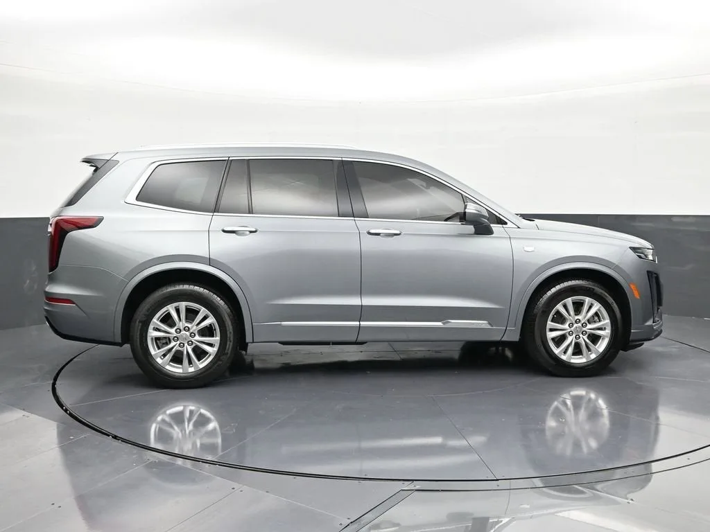 2023 Cadillac XT6 Luxury photo 6