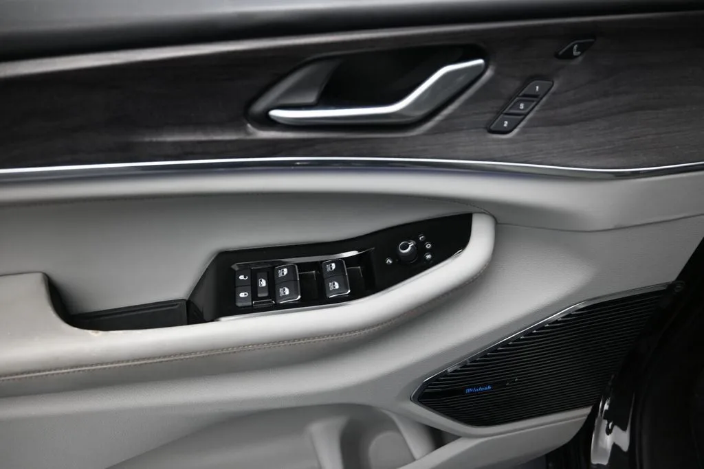 2021 Jeep Grand Cherokee L Overland photo 10