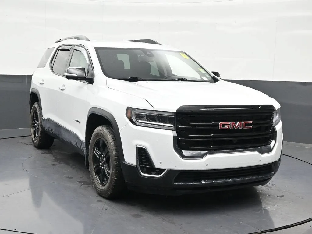 2023 GMC Acadia AT4 photo 8