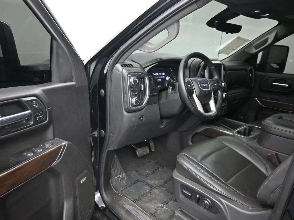 2021 GMC Sierra 1500 SLT photo 11