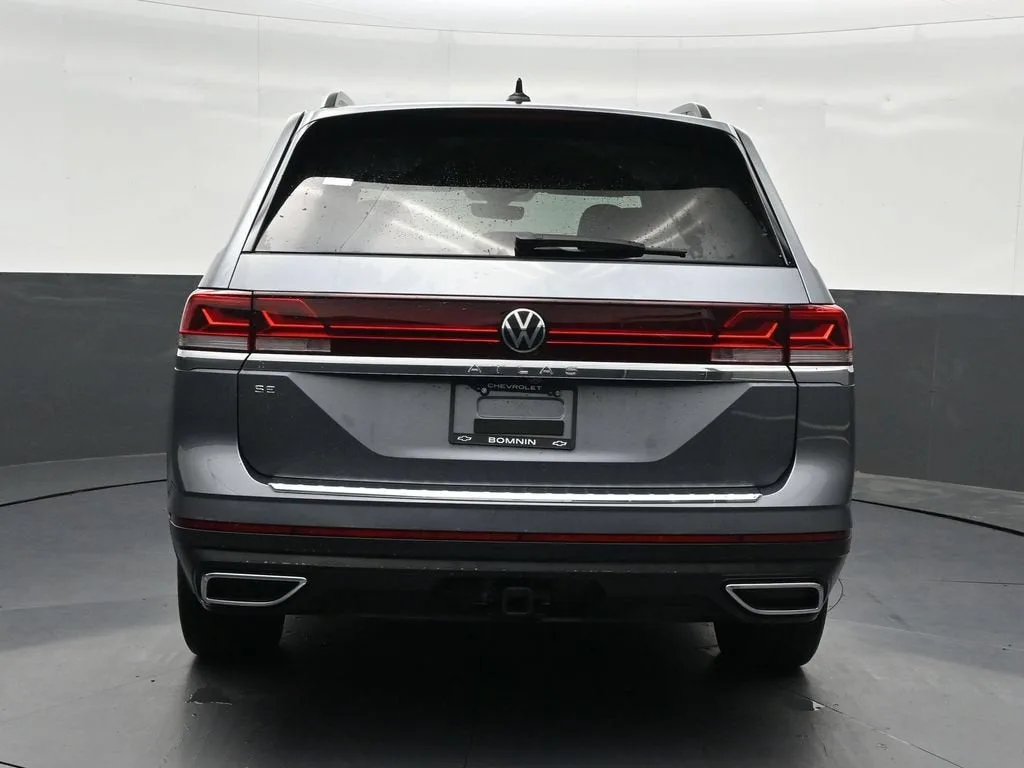 2024 Volkswagen Atlas 2.0T SE w/Technology photo 4