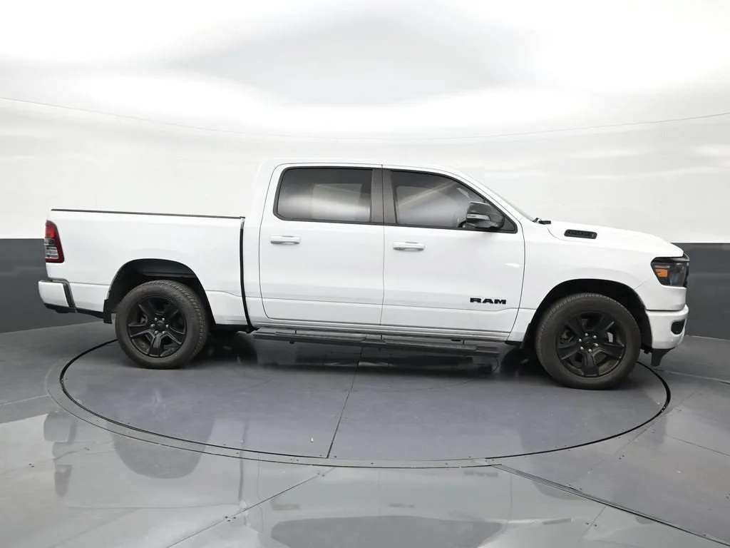 2022 RAM 1500 Big Horn Crew Cab 4x2 5'7" Box photo 6