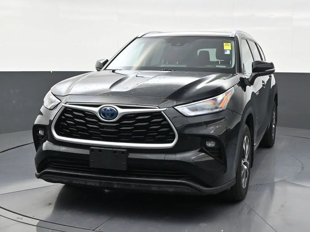 2021 Toyota Highlander Hybrid XLE photo 8