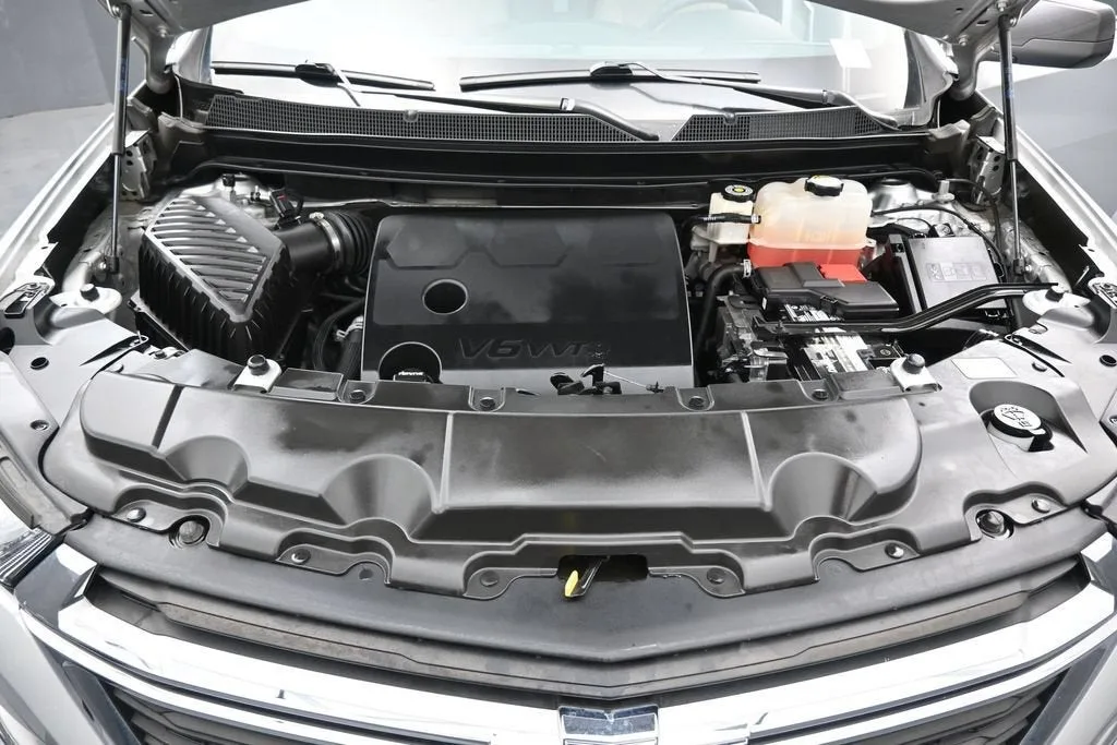 2022 Chevrolet Traverse LS photo 12