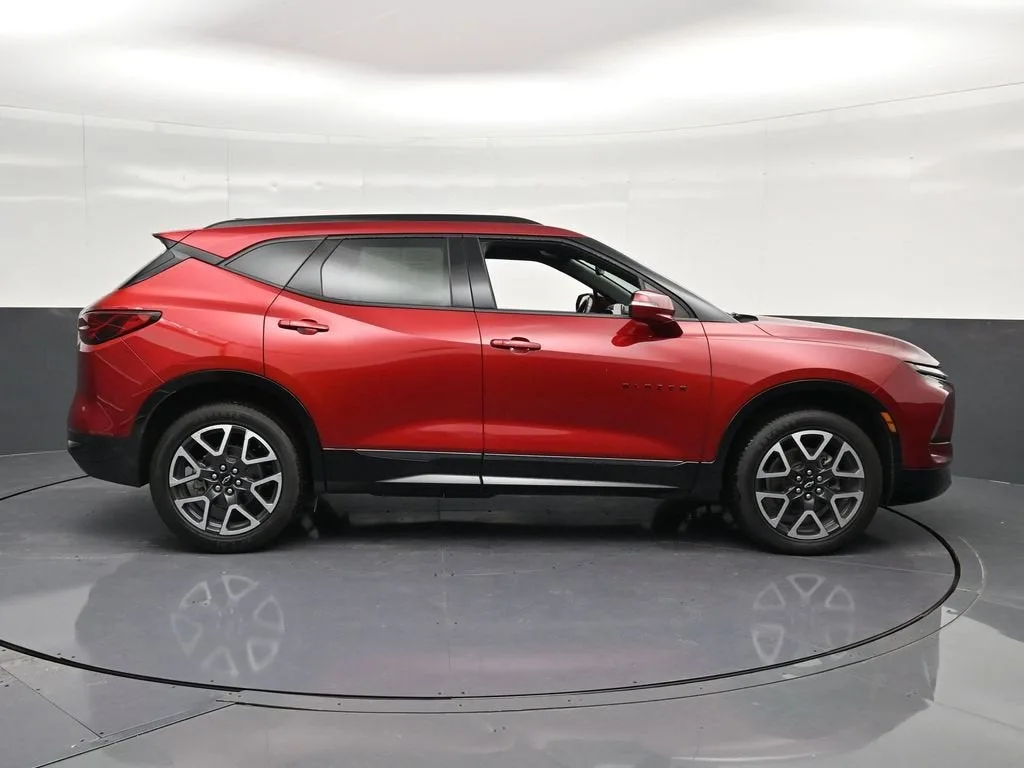 2024 Chevrolet Blazer RS photo 4