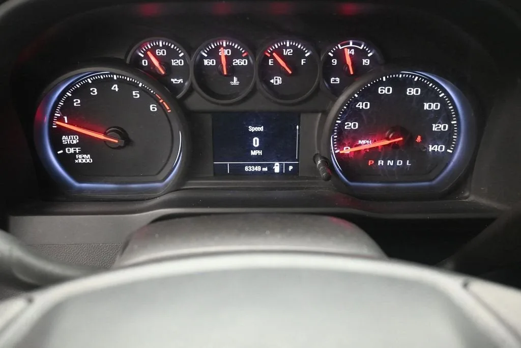 2023 Chevrolet Silverado 1500 Custom photo 11
