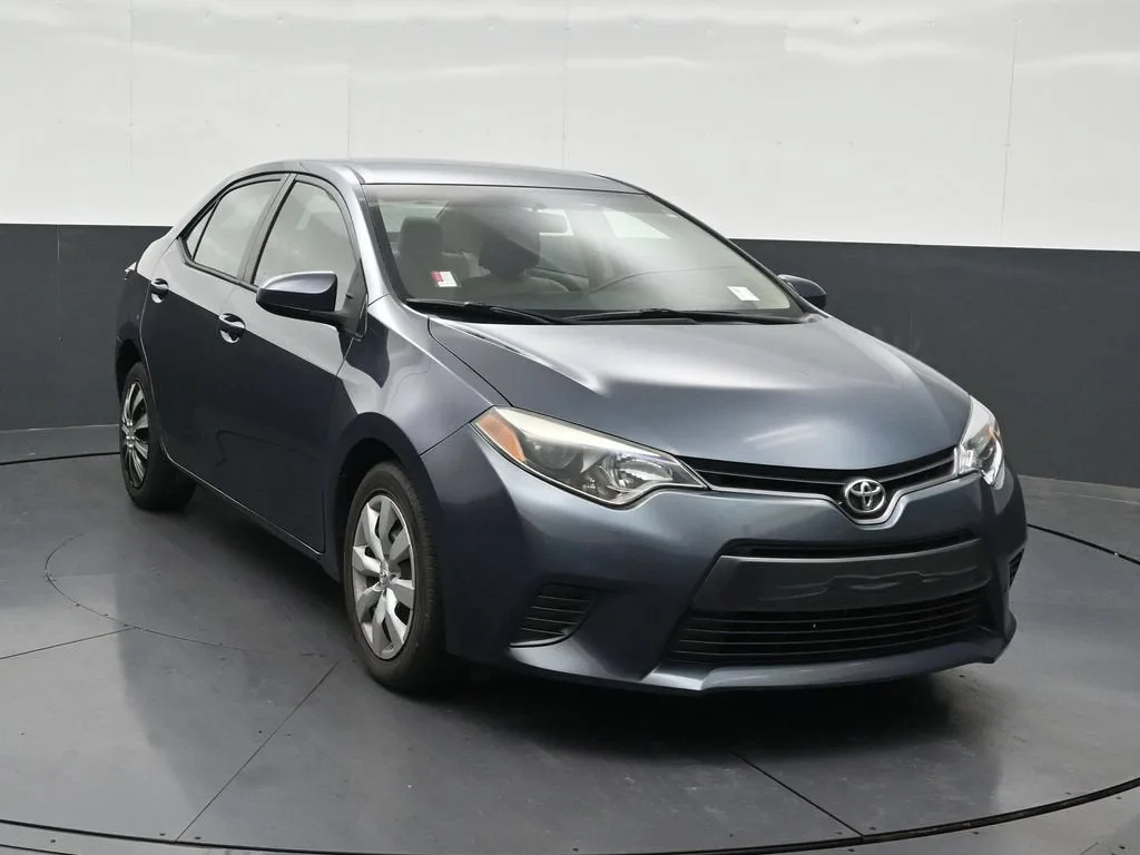 2015 Toyota Corolla L photo 8