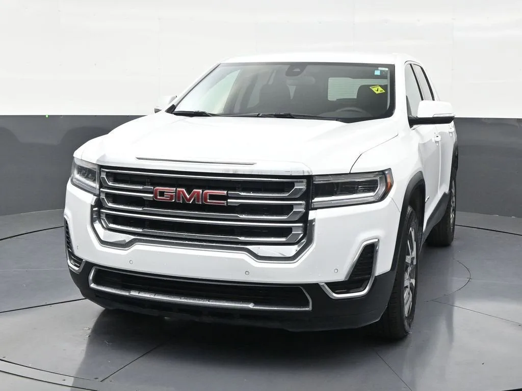 2023 GMC Acadia SLE photo 8