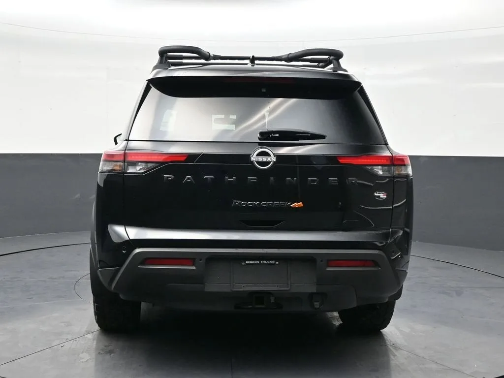 2025 Nissan Pathfinder Rock Creek 4WD photo 4