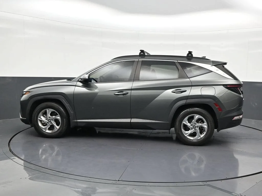 2022 Hyundai Tucson SEL photo 2
