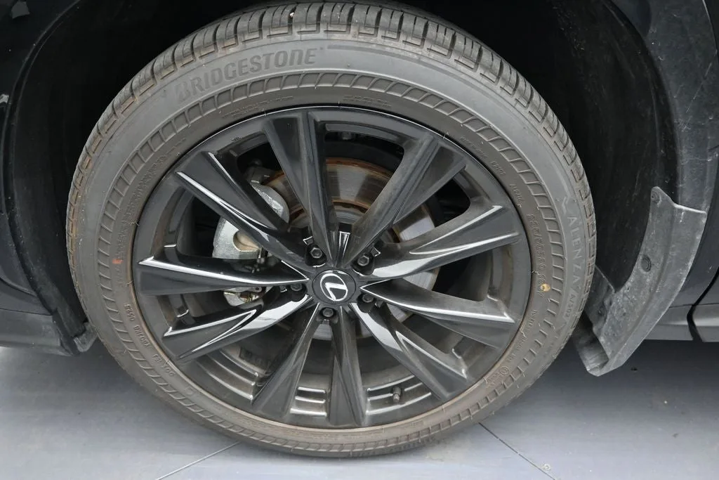 2025 Lexus NX 350 F SPORT Handling photo 9