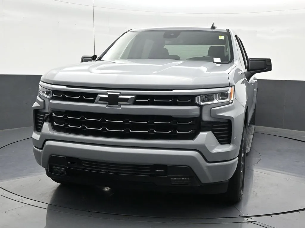 2024 Chevrolet Silverado 1500 RST photo 9