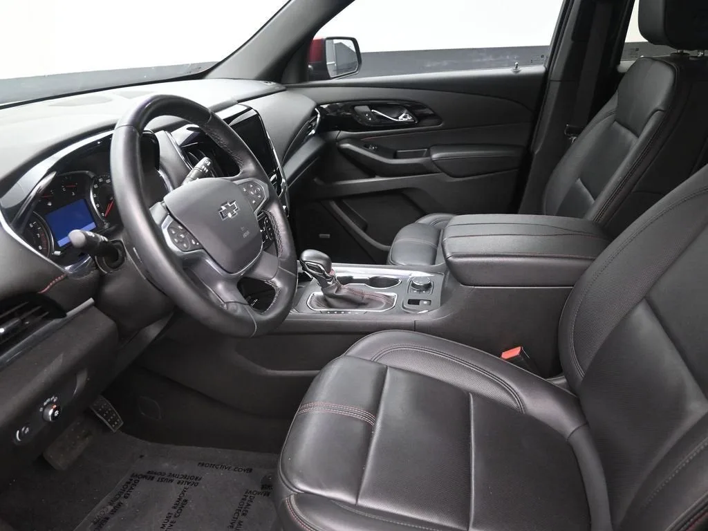 2023 Chevrolet Traverse RS photo 12
