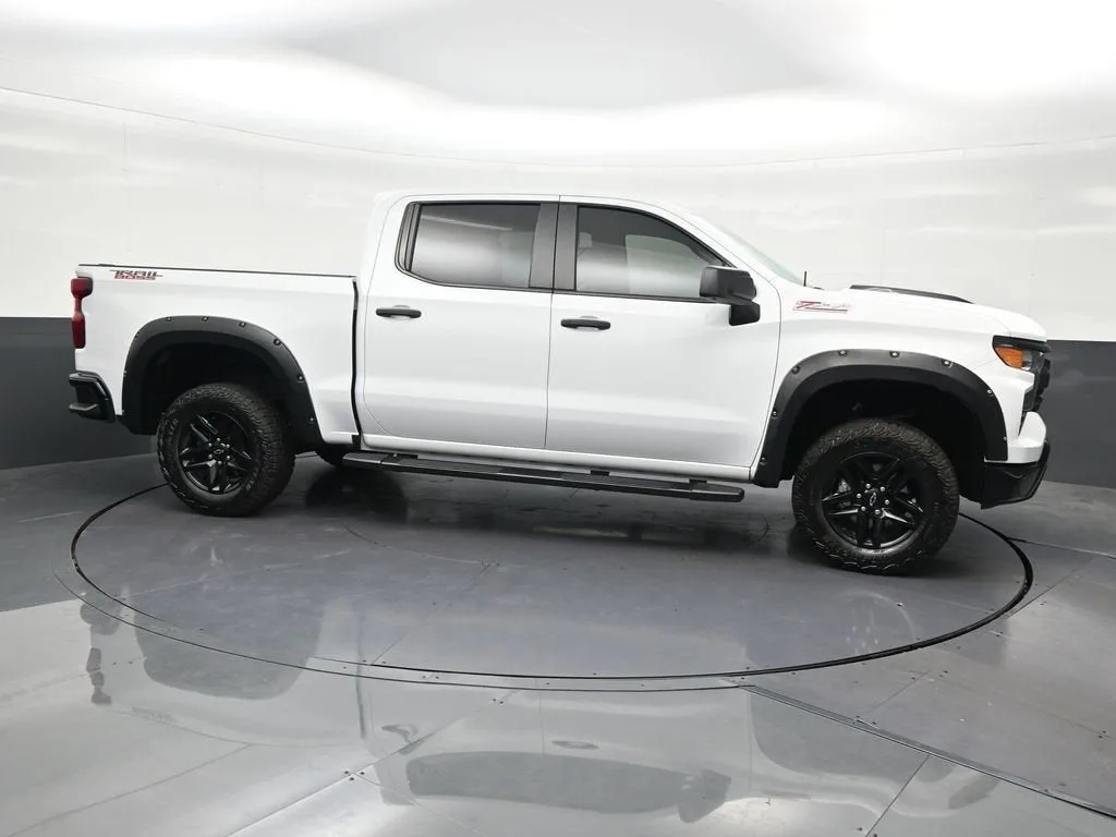 2024 Chevrolet Silverado 1500 Custom Trail Boss photo 7