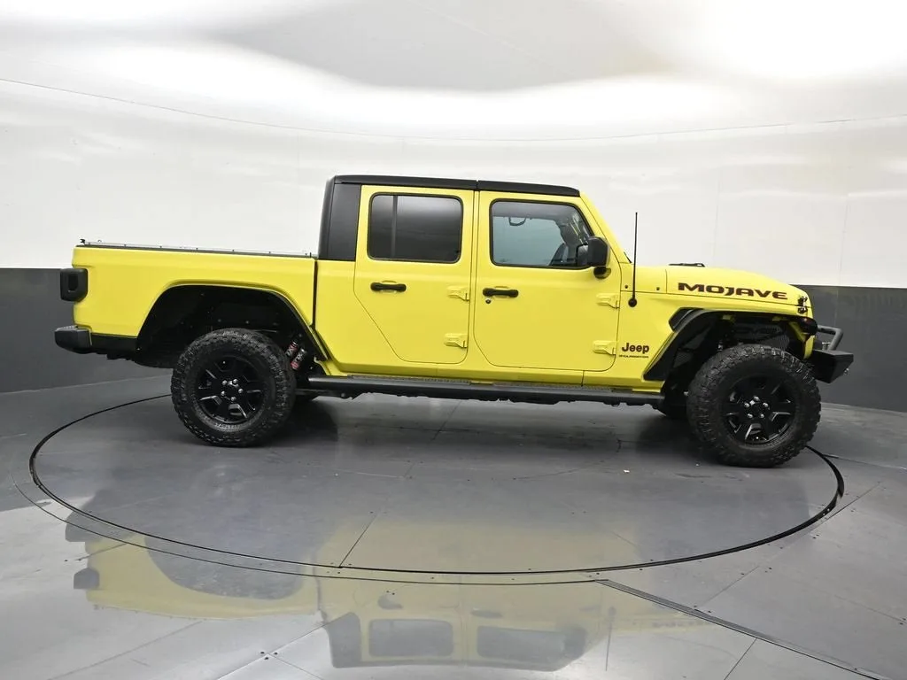 2023 Jeep Gladiator Mojave 4x4 photo 7