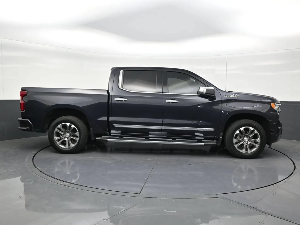 2024 Chevrolet Silverado 1500 High Country photo 6