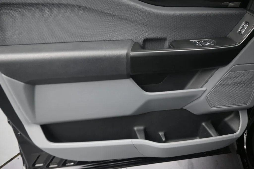 2025 Ford F-150 XL photo 11