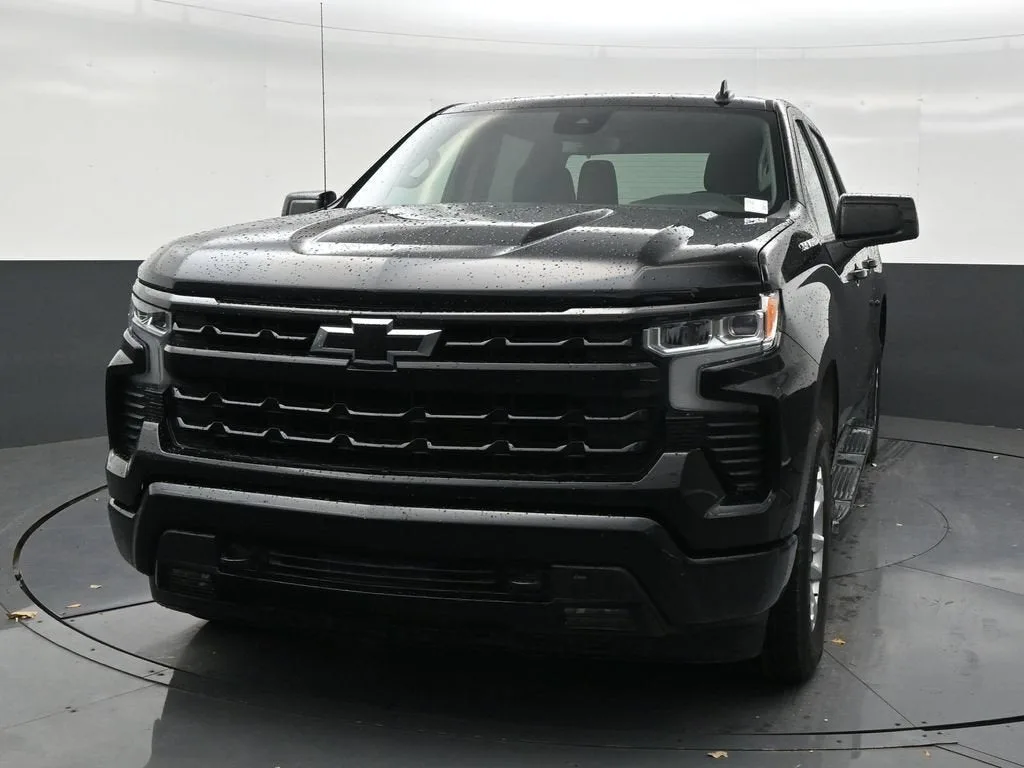 2023 Chevrolet Silverado 1500 RST photo 8