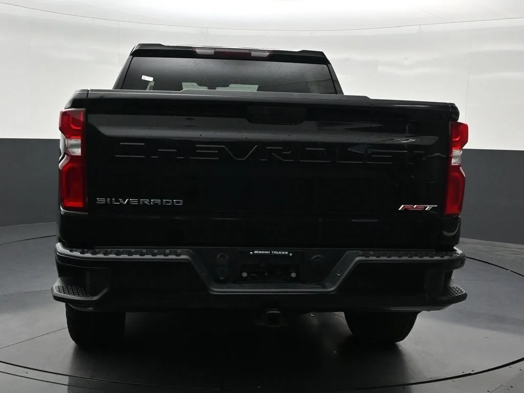 2022 Chevrolet Silverado 1500 LTD RST photo 4