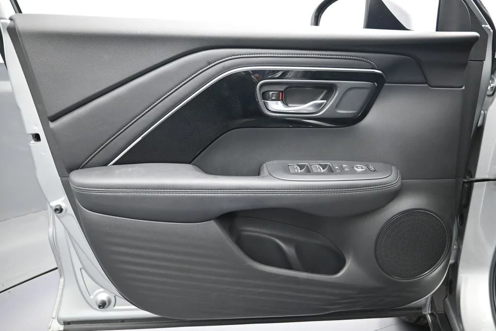 2025 Acura ADX Base photo 12
