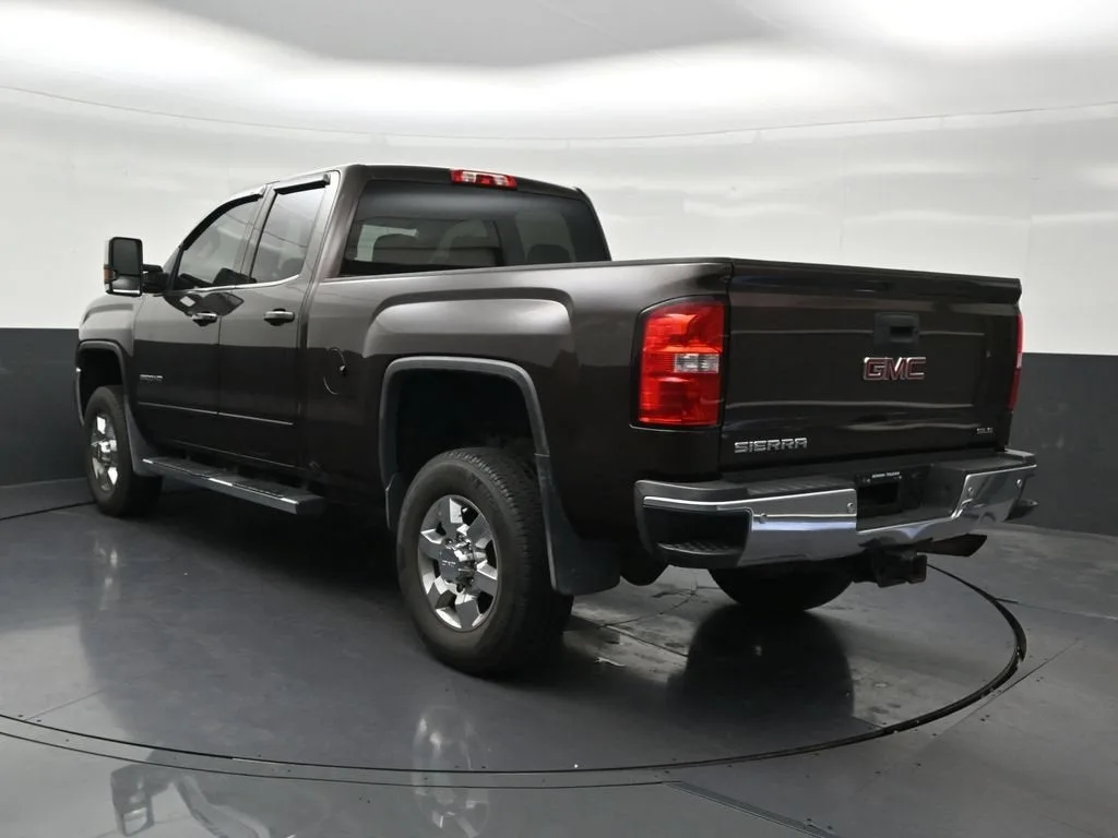 2016 GMC Sierra 2500 HD SLE photo 3