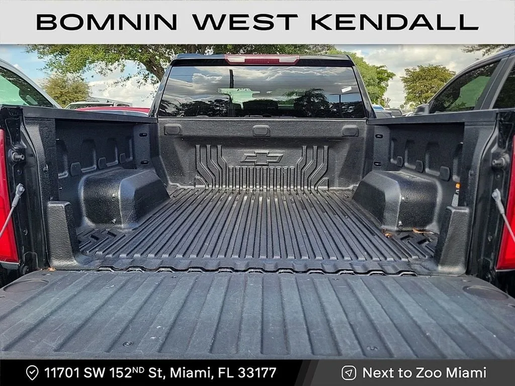 2022 Chevrolet Silverado 1500 LTD Custom photo 5