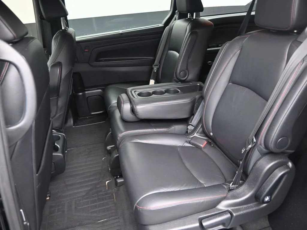 2024 Honda Odyssey Sport photo 10