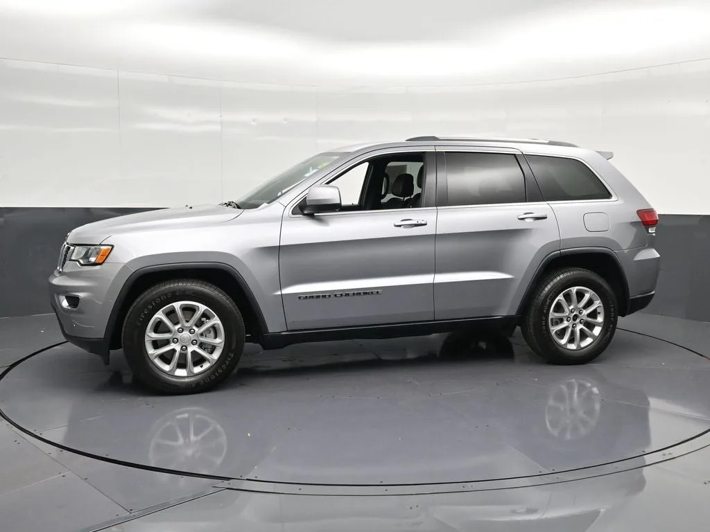 2021 Jeep Grand Cherokee Laredo E photo 5